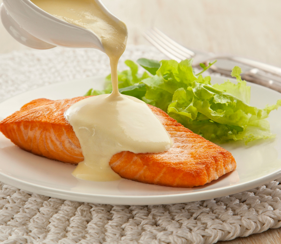 Salmão ao creme de queijo e maracujá