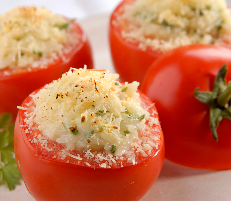 Tomate aos dois queijos